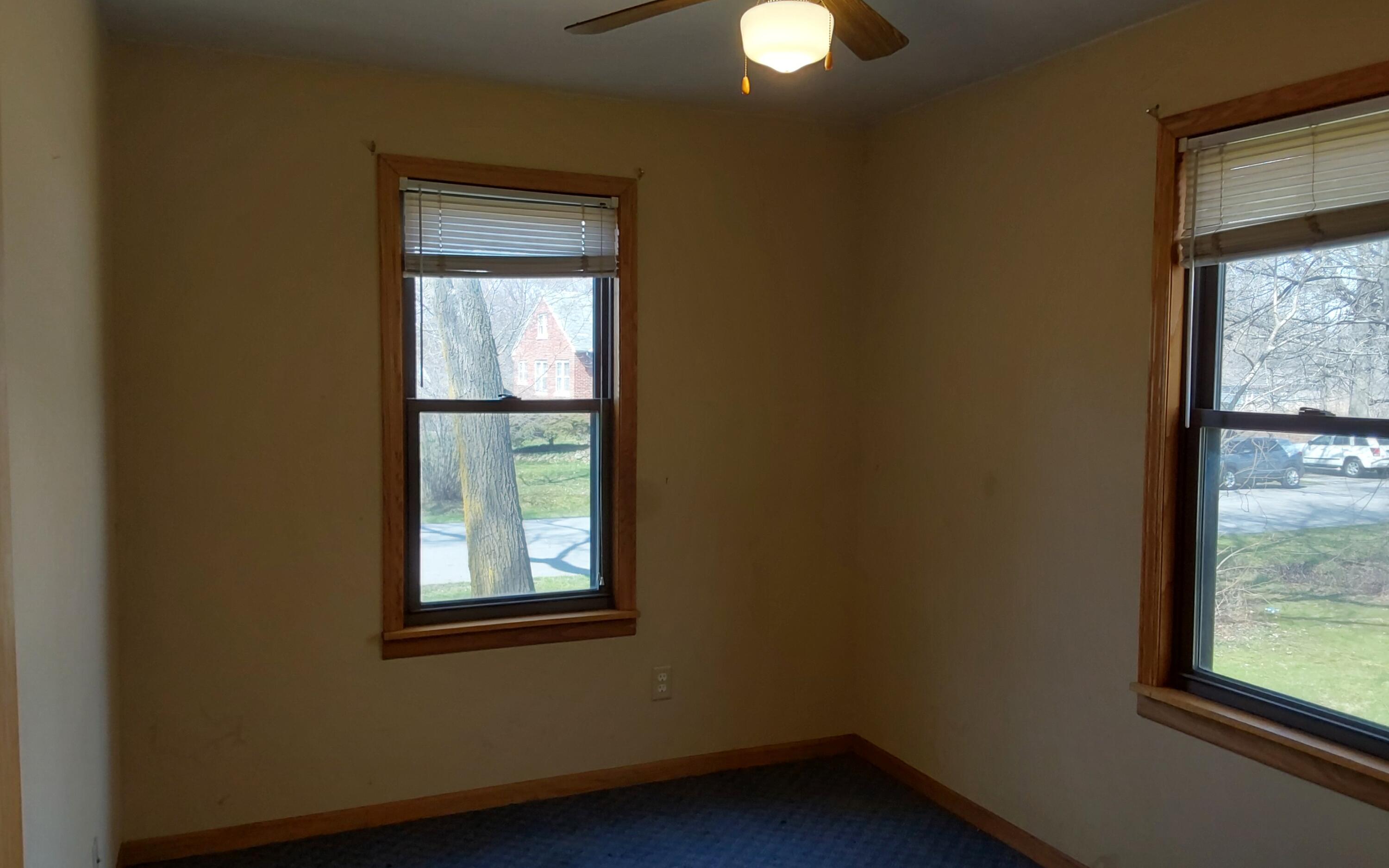 4431 Ellsworth Place Gary, IN 46408 - Photo 7 of 14 3000x1875