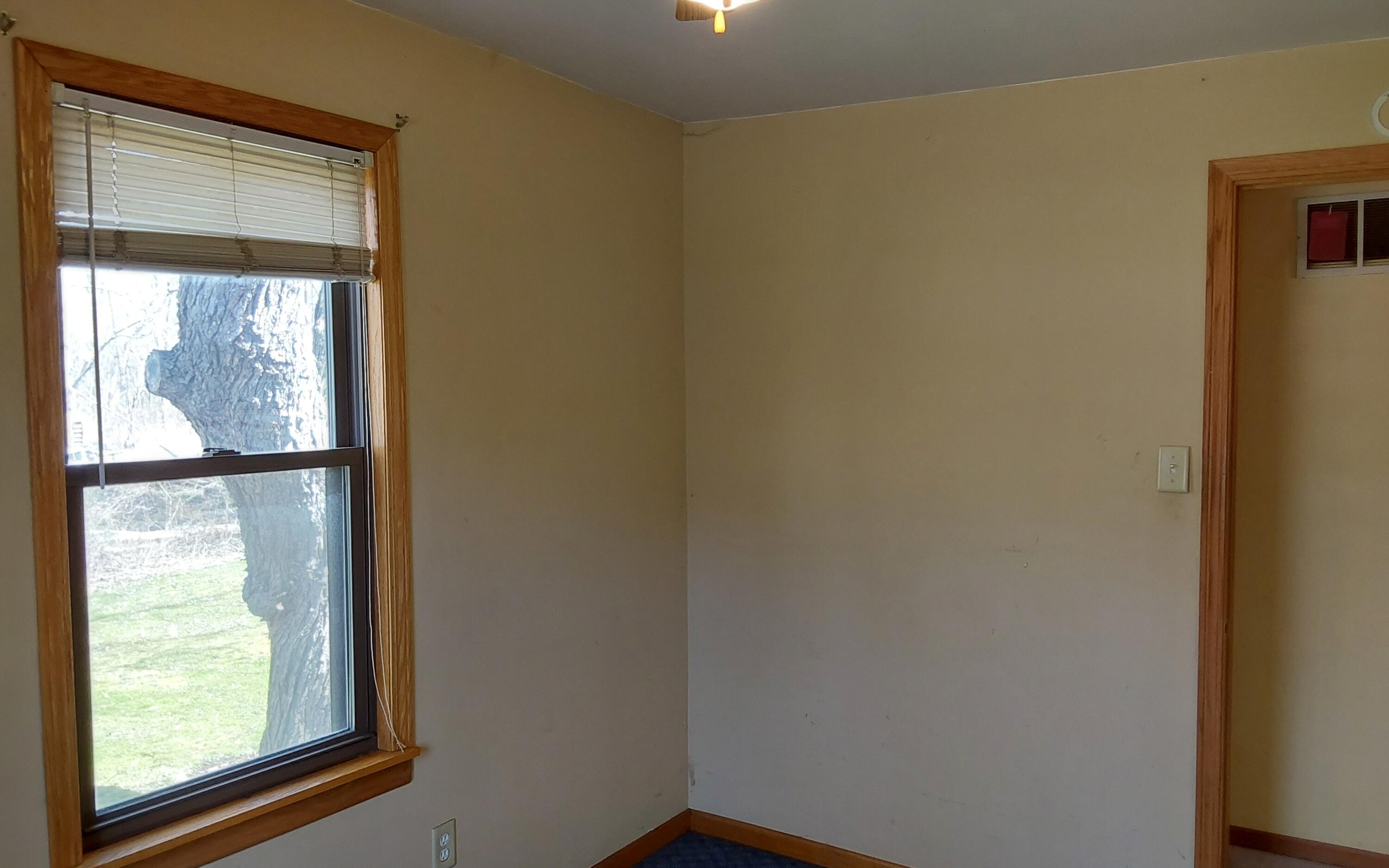 4431 Ellsworth Place Gary, IN 46408 - Photo 8 of 14 3000x1875