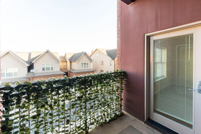 $250,000 | 1650 Riverwoods Drive, Unit 205, Melrose Park, IL 60160