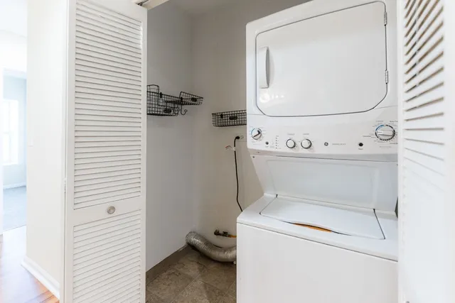 $250,000 | 1650 Riverwoods Drive, Unit 205, Melrose Park, IL 60160