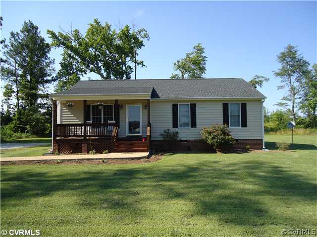 5817 West River Road Aylett, VA 23009 - Photo 1 of 15 Exterior Front