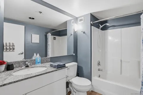 $550,000 | 425 West Beech Street, Unit 314, San Diego, CA 92101