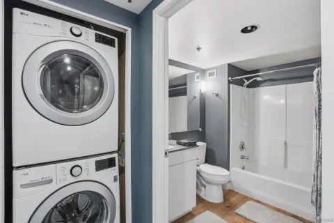 $550,000 | 425 West Beech Street, Unit 314, San Diego, CA 92101