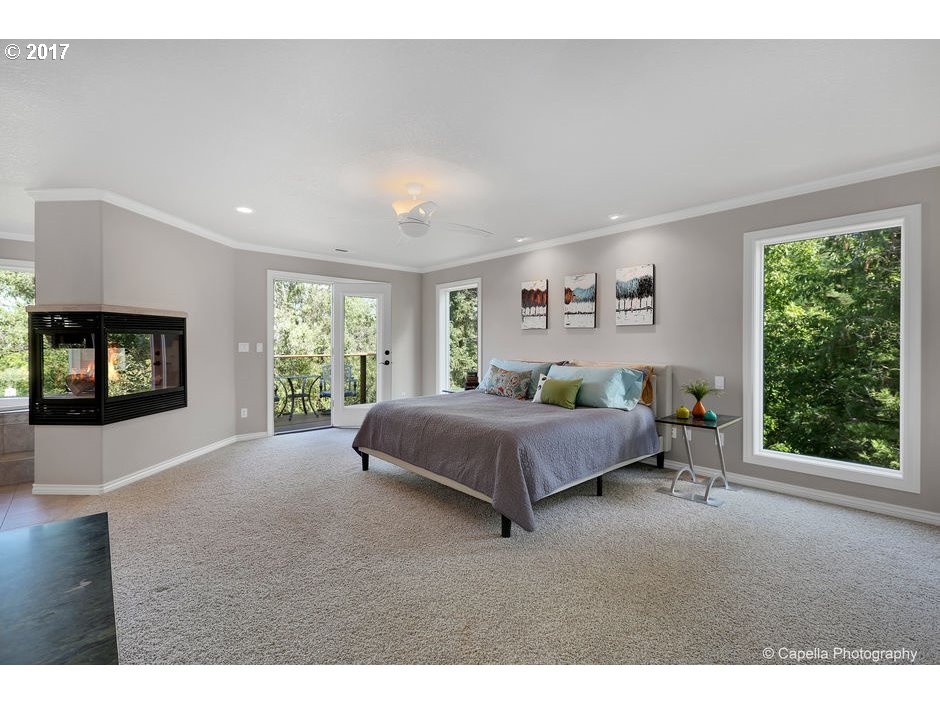 6250 Southwest Garden Home Road Portland, OR 97219 - Photo 14 of 32 Bedroom, Primary
