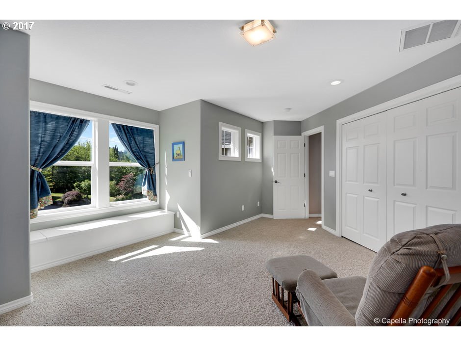 6250 Southwest Garden Home Road Portland, OR 97219 - Photo 19 of 32 Gallery Image 19