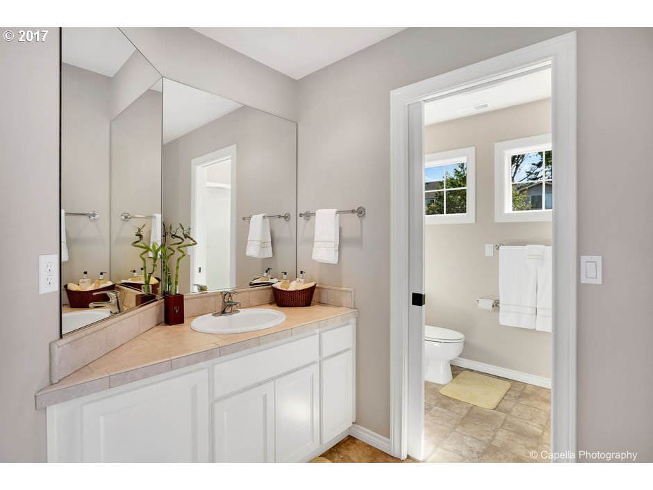 6250 Southwest Garden Home Road Portland, OR 97219 - Photo 21 of 32 Gallery Image 21