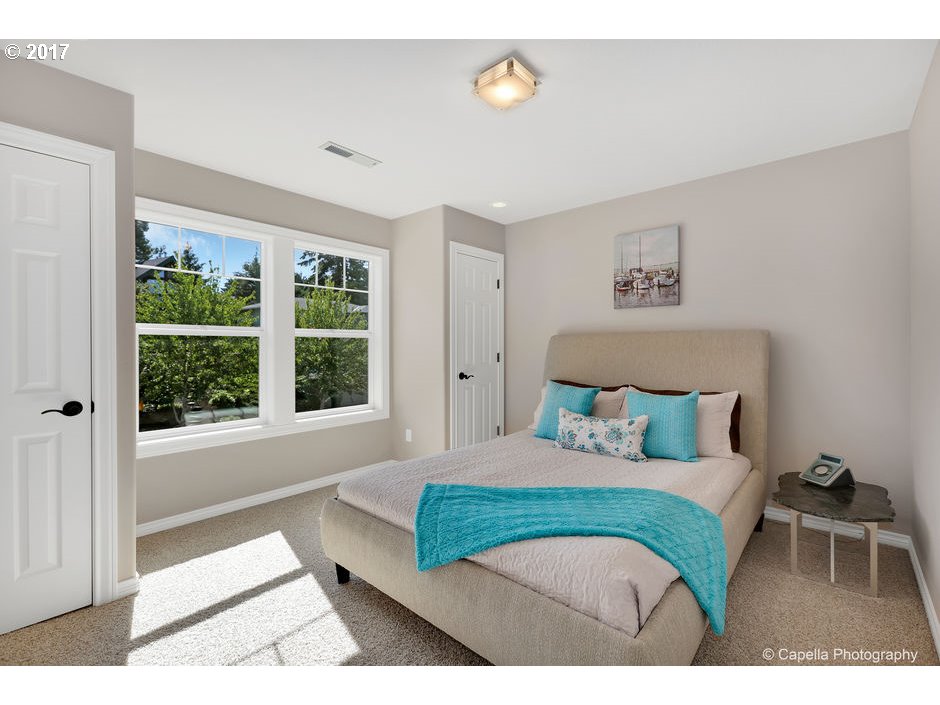 6250 Southwest Garden Home Road Portland, OR 97219 - Photo 22 of 32 Gallery Image 22
