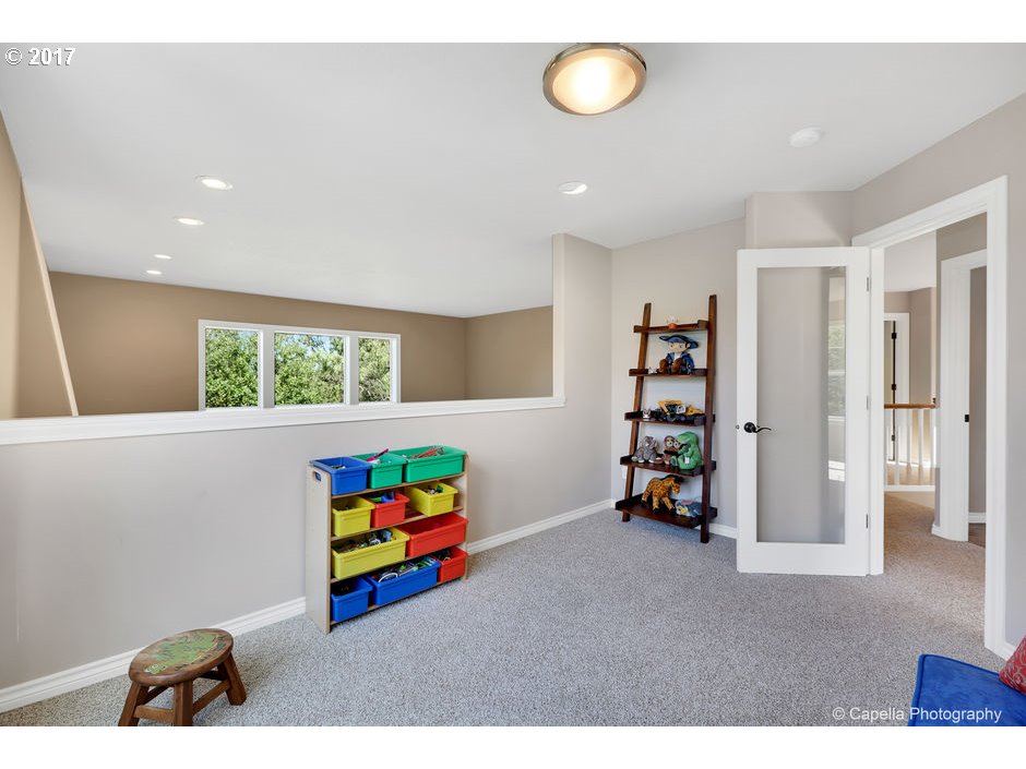 6250 Southwest Garden Home Road Portland, OR 97219 - Photo 24 of 32 Gallery Image 24