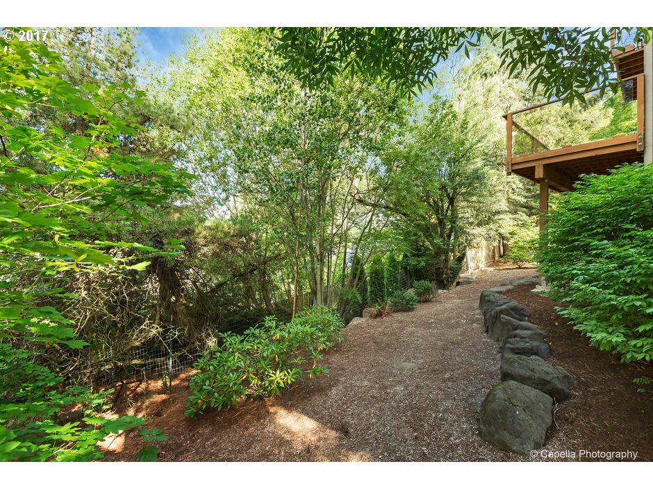 6250 Southwest Garden Home Road Portland, OR 97219 - Photo 31 of 32 Gallery Image 31