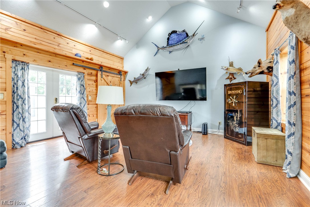 5615 Grove Road Clinton, OH 44216 - Photo 4 of 33