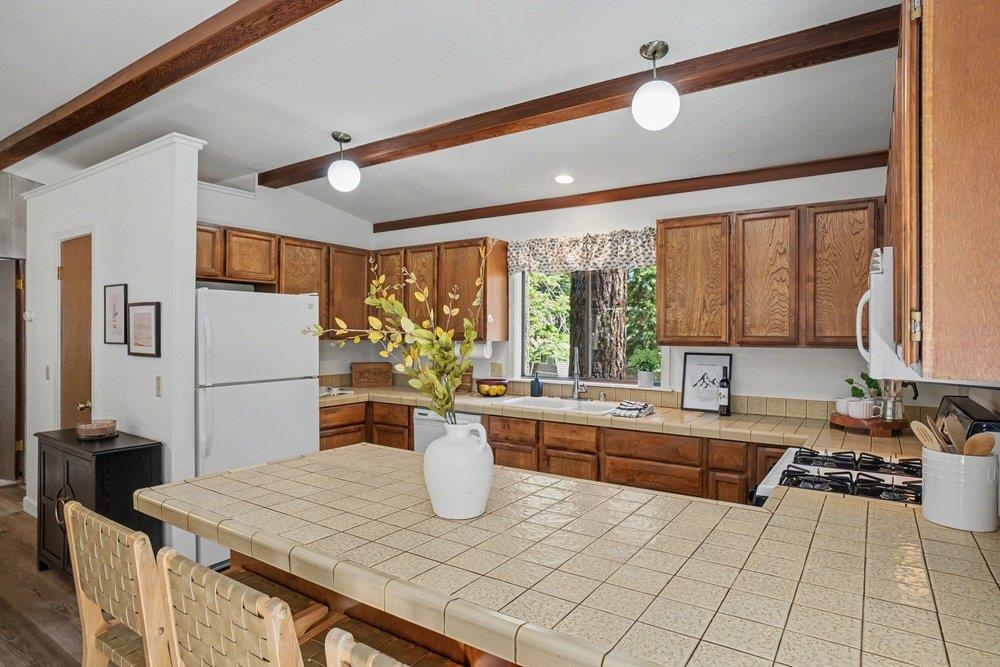 5884 Sudan Road Agate Bay, CA 96140 - Photo 12 of 27