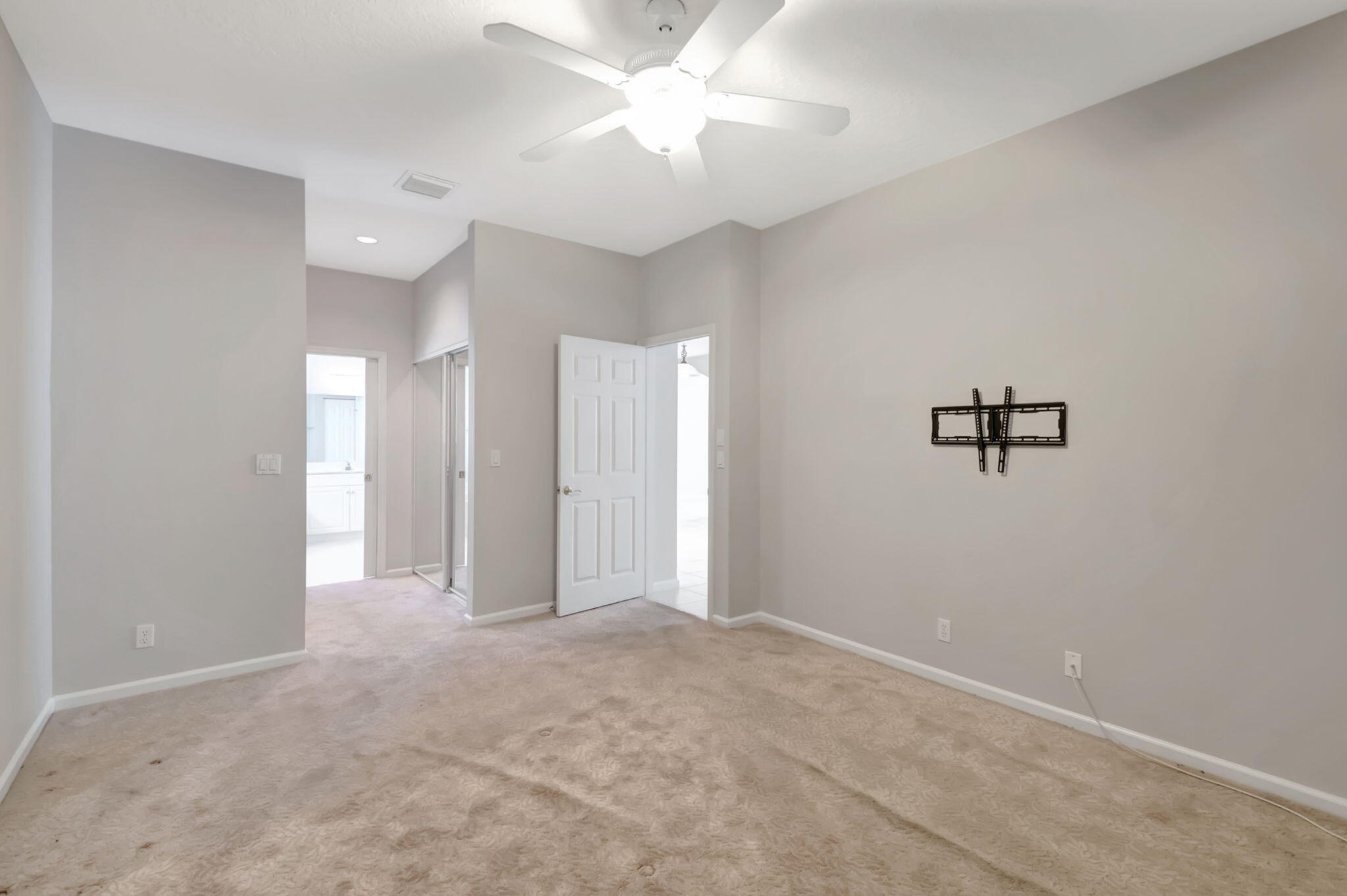 5916 Seashell Terrace Boynton Beach, FL 33437 - Photo 35 of 81 Primary Suite - Freshly Painted!