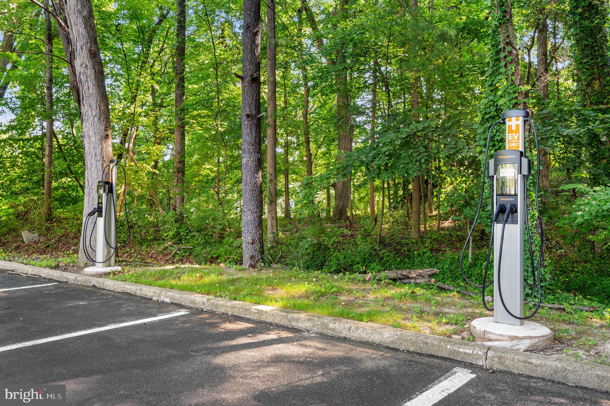 800 Avondale Road, Unit 2P Wallingford, PA 19086 - Photo 13 of 19 EV charging stations.