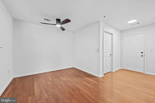 $2,400 | 11804 Eton Manor Drive, Unit 201, Germantown, MD 20876