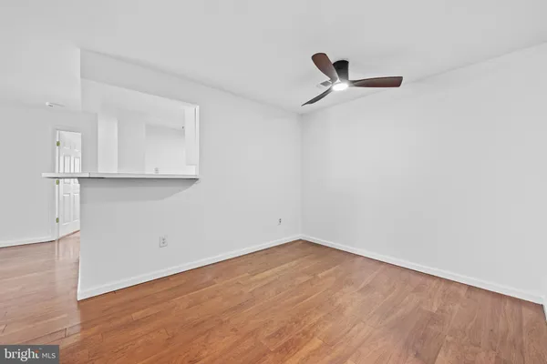 $2,400 | 11804 Eton Manor Drive, Unit 201, Germantown, MD 20876