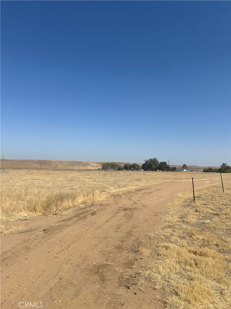 0 Cosmo Street Bakersfield, CA 93306 - Photo 8 of 10 a view of an ocean and beach