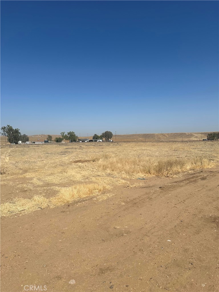 0 Cosmo Street Bakersfield, CA 93306 - Photo 10 of 10 a view of an ocean