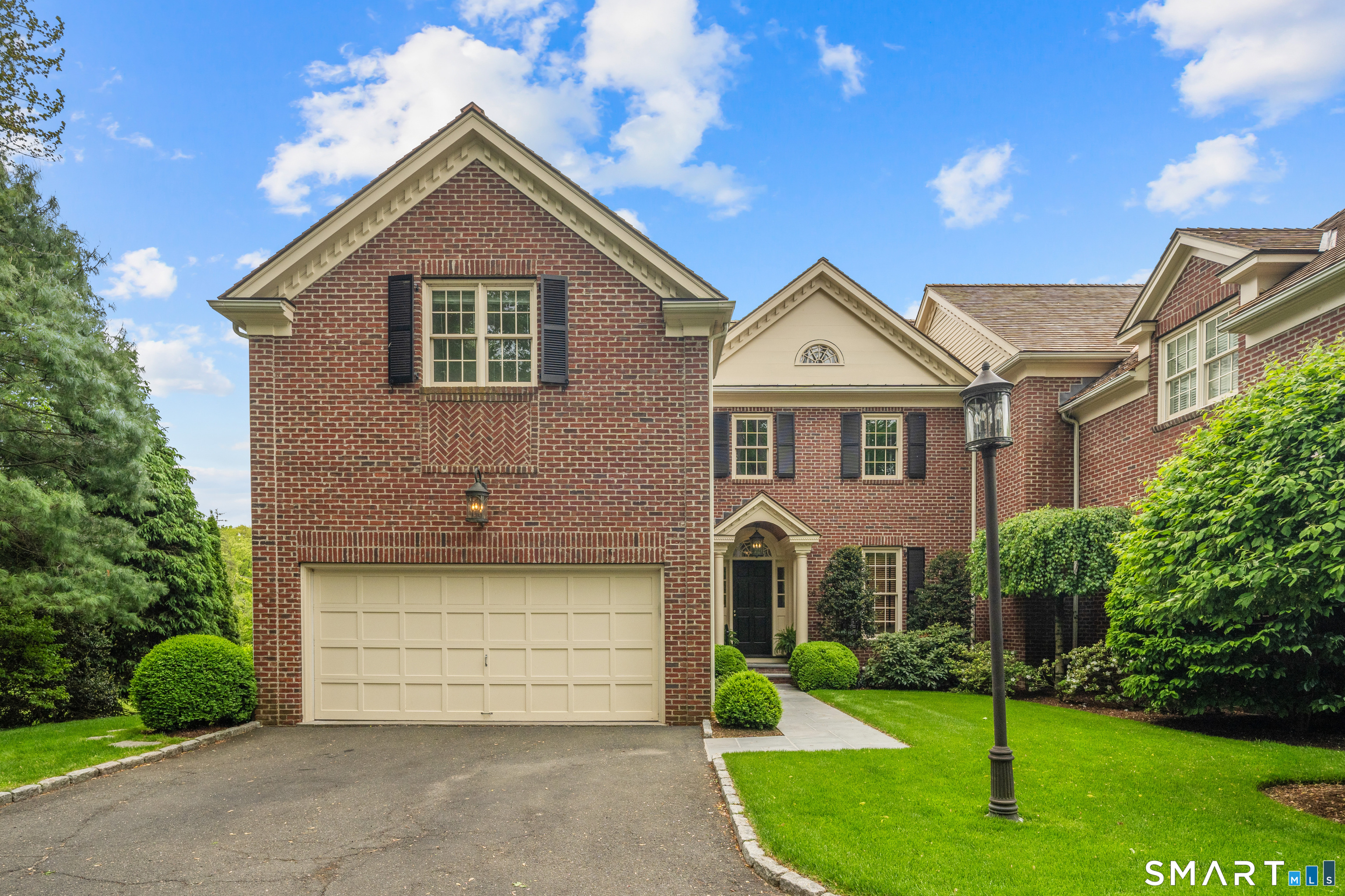 36 Richmond Hill Road New Canaan, CT 06840 - Photo 1 of 36
