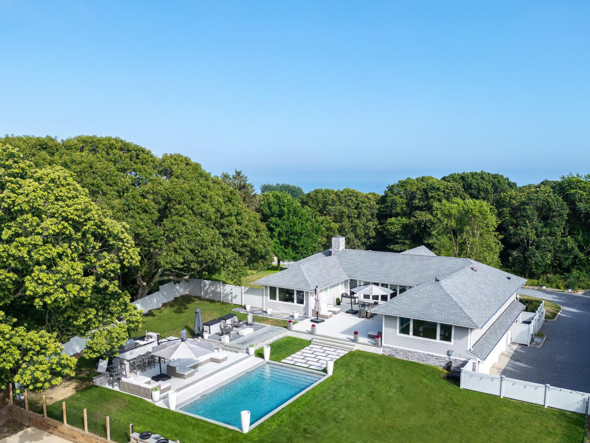 17 Upland Road Montauk, NY 11954 - Photo 1 of 37