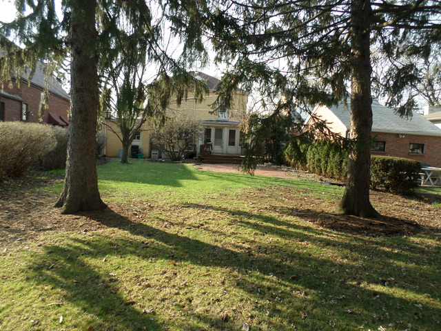 444 Loudon Road Riverside, IL 60546 - Photo 14 of 23 a view of a house with a yard