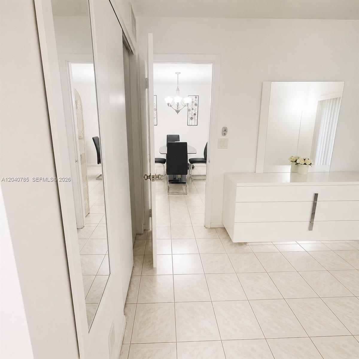 301 Cambridge Road, Unit 306 Hollywood, FL 33024 - Photo 7 of 16 View to Hallway