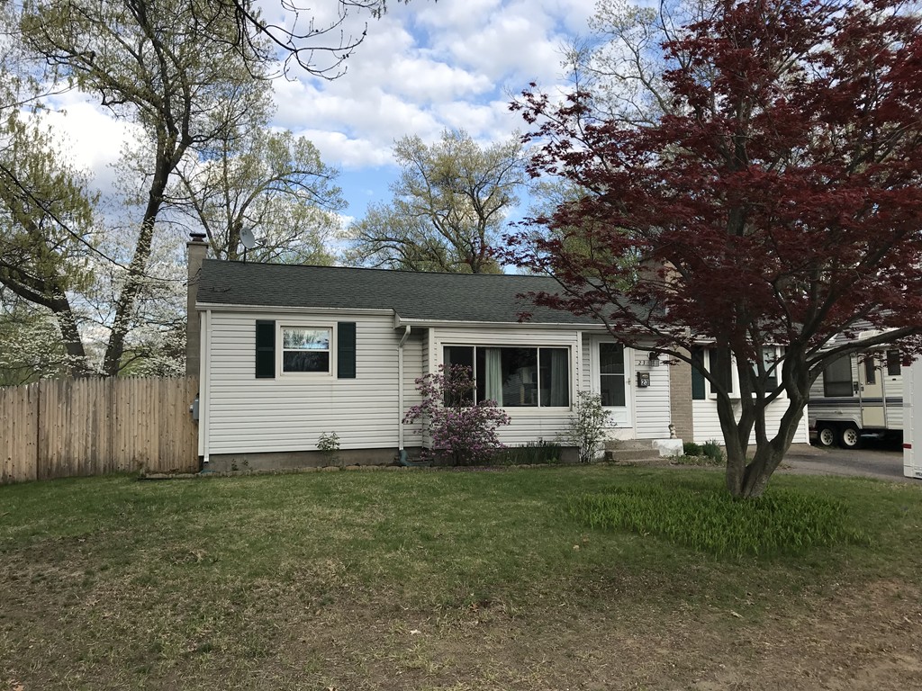 23 Reedstone Avenue Chicopee, MA 01020 - Photo 1 of 22 Gallery Image 1