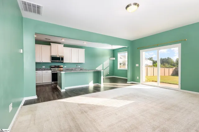 $319,900 | 106 Ashborne Lane, Simpsonville, SC 29681