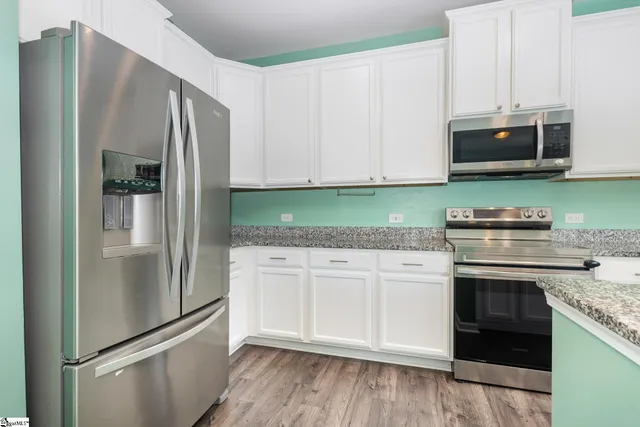 $319,900 | 106 Ashborne Lane, Simpsonville, SC 29681