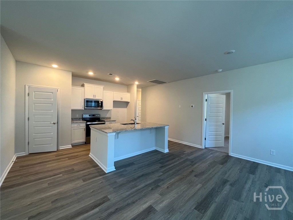 149 Holloway Hill Pooler, GA 31322 - Photo 2 of 17