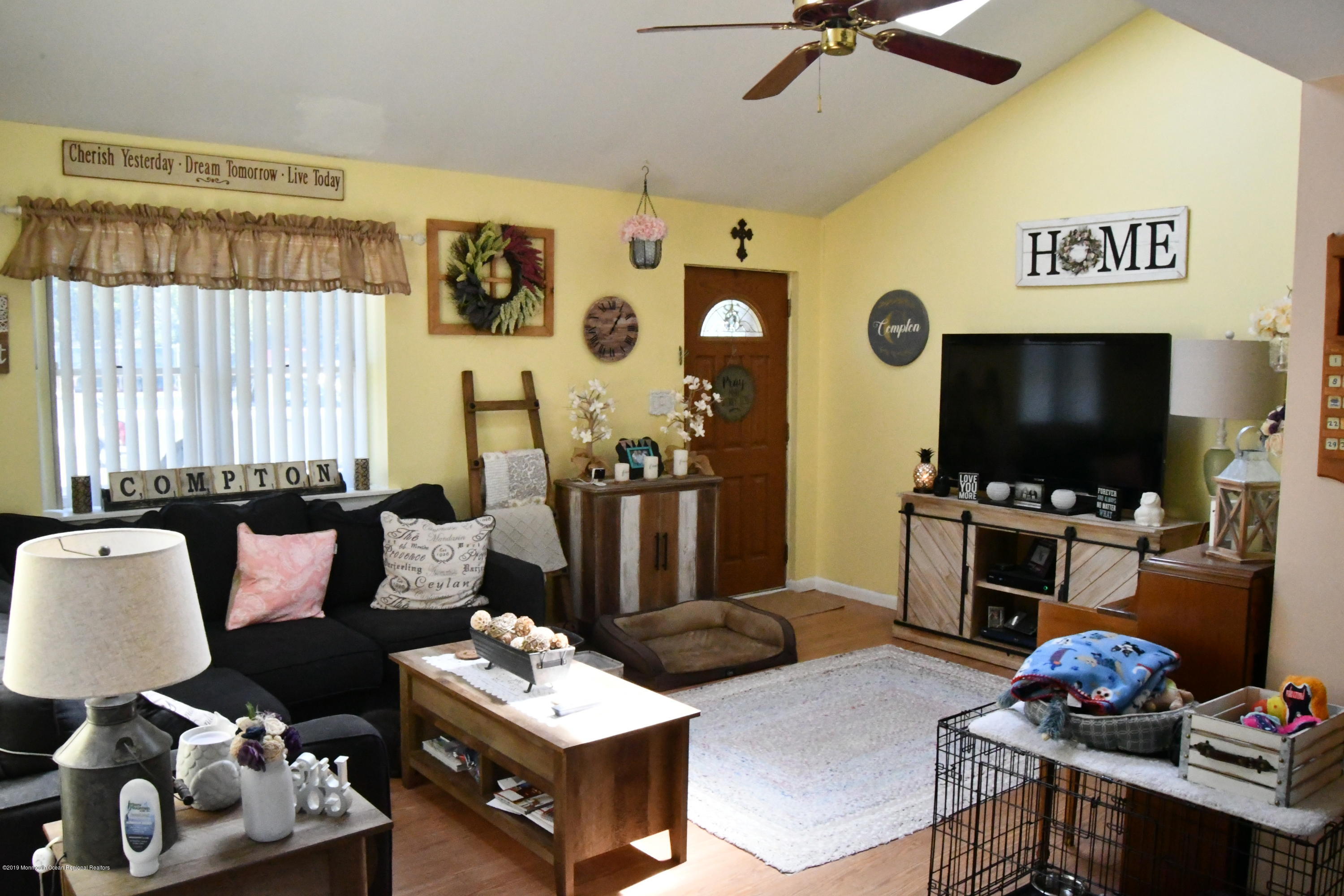 1305 Rue Cambone Point Pleasant, NJ 08742 - Photo 3 of 10 DSC_2858