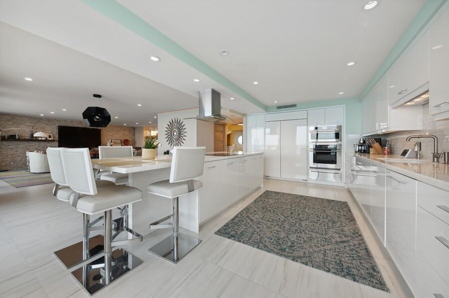 1400 South Ocean Boulevard, Unit N902 Boca Raton, FL 33432 - Photo 13 of 63 Kitchen