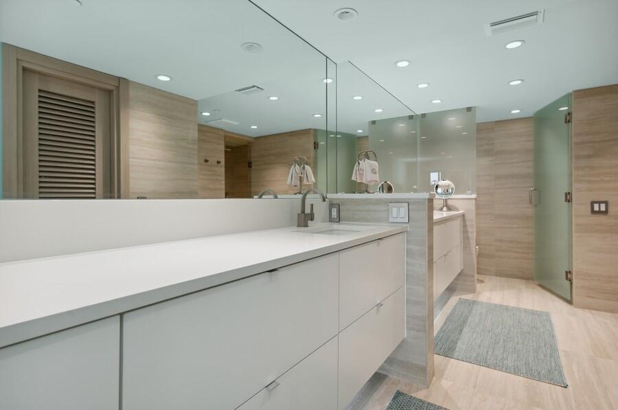 1400 South Ocean Boulevard, Unit N902 Boca Raton, FL 33432 - Photo 17 of 63 Primary Bath