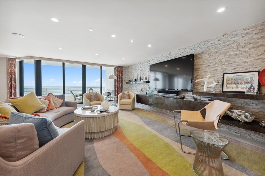 1400 South Ocean Boulevard, Unit N902 Boca Raton, FL 33432 - Photo 2 of 63 Living Room