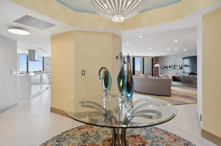 1400 South Ocean Boulevard, Unit N902 Boca Raton, FL 33432 - Photo 28 of 63 Entry