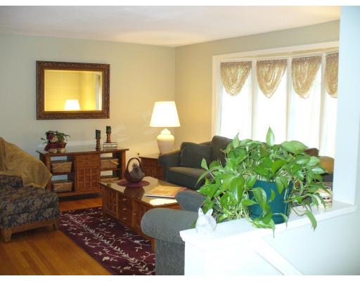 275 East Hadley Road Amherst, MA 01002 - Photo 5 of 16 Gallery Image 5