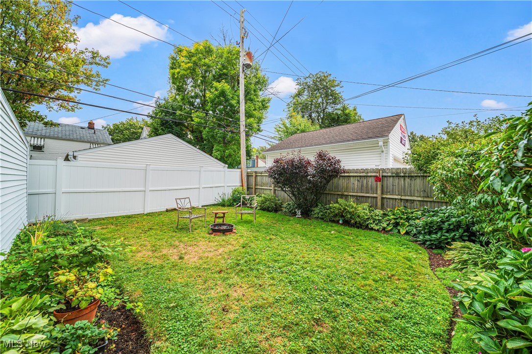1169 Avondale Road Cleveland, OH 44121 - Photo 6 of 41 Gallery Image 6