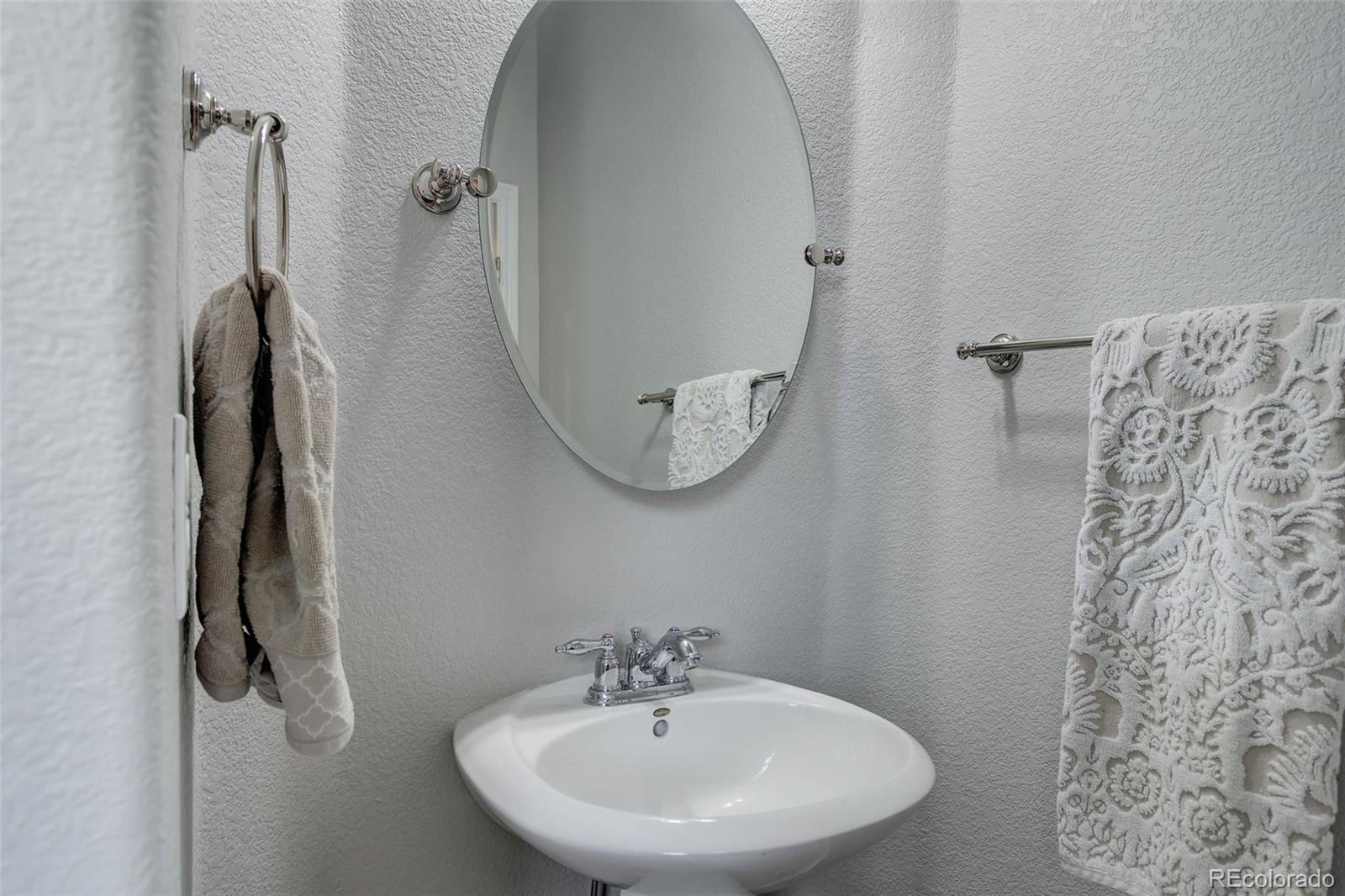 3070 Redhaven Way Highlands Ranch, CO 80126 - Photo 35 of 39 Gallery Image 35