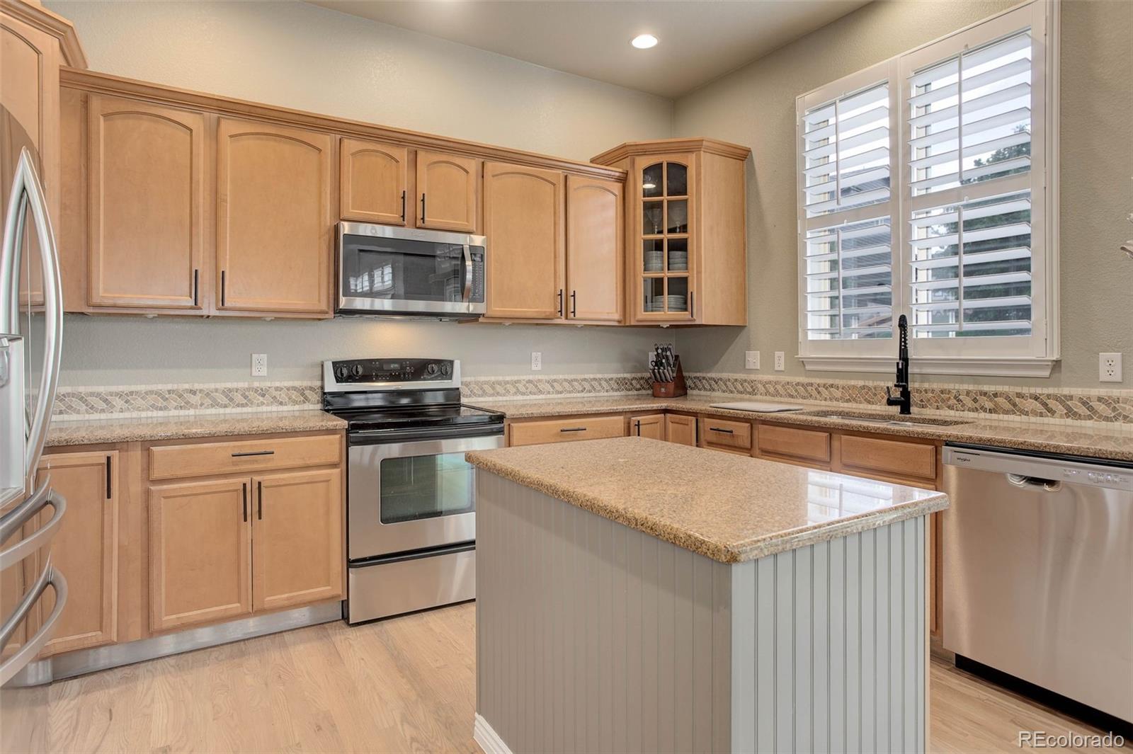 3070 Redhaven Way Highlands Ranch, CO 80126 - Photo 9 of 39 Gallery Image 9