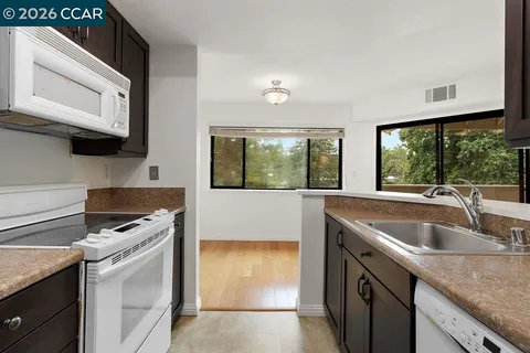 $495,000 | 2535 Lucy Lane, Unit B, Walnut Creek, CA 94595