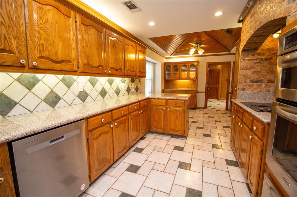2410 Radcliffe Drive Rowlett, TX 75088 - Photo 20 of 33