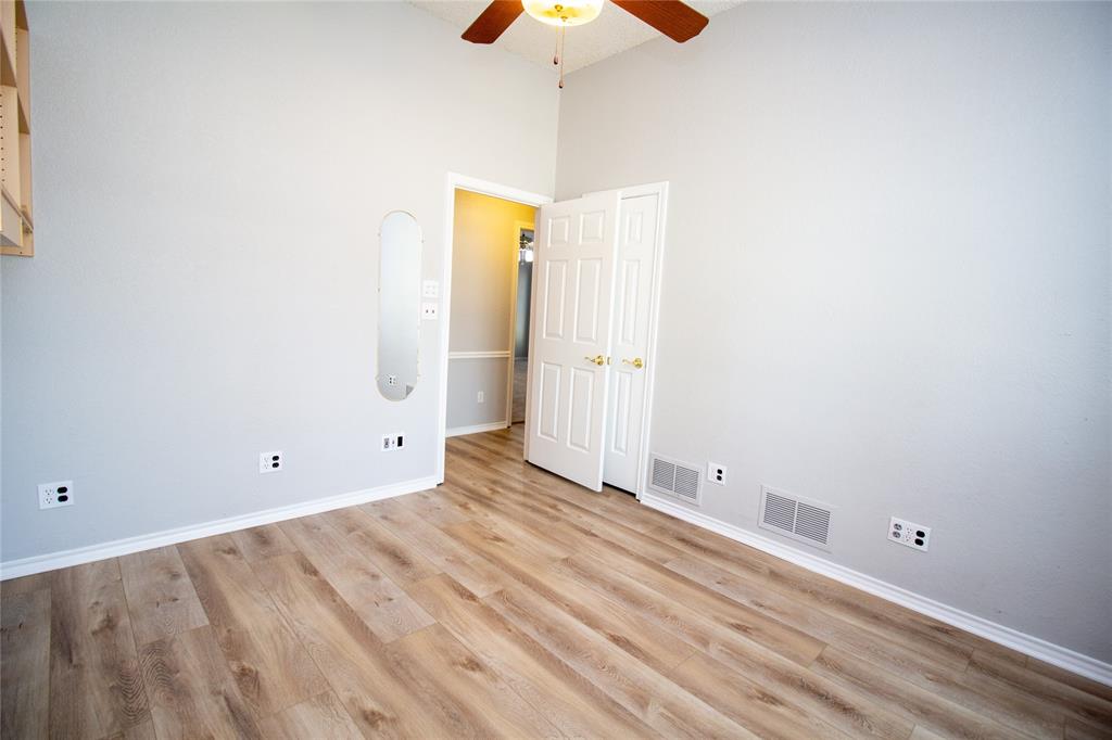 2410 Radcliffe Drive Rowlett, TX 75088 - Photo 8 of 33
