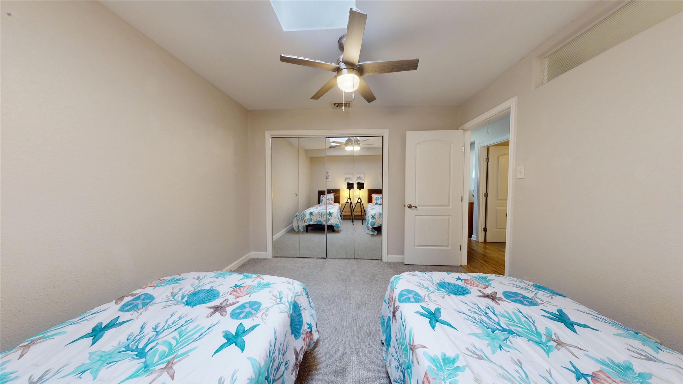 10429 Schaper Road Galveston, TX 77554 - Photo 14 of 31 secondary bathroom with large closet