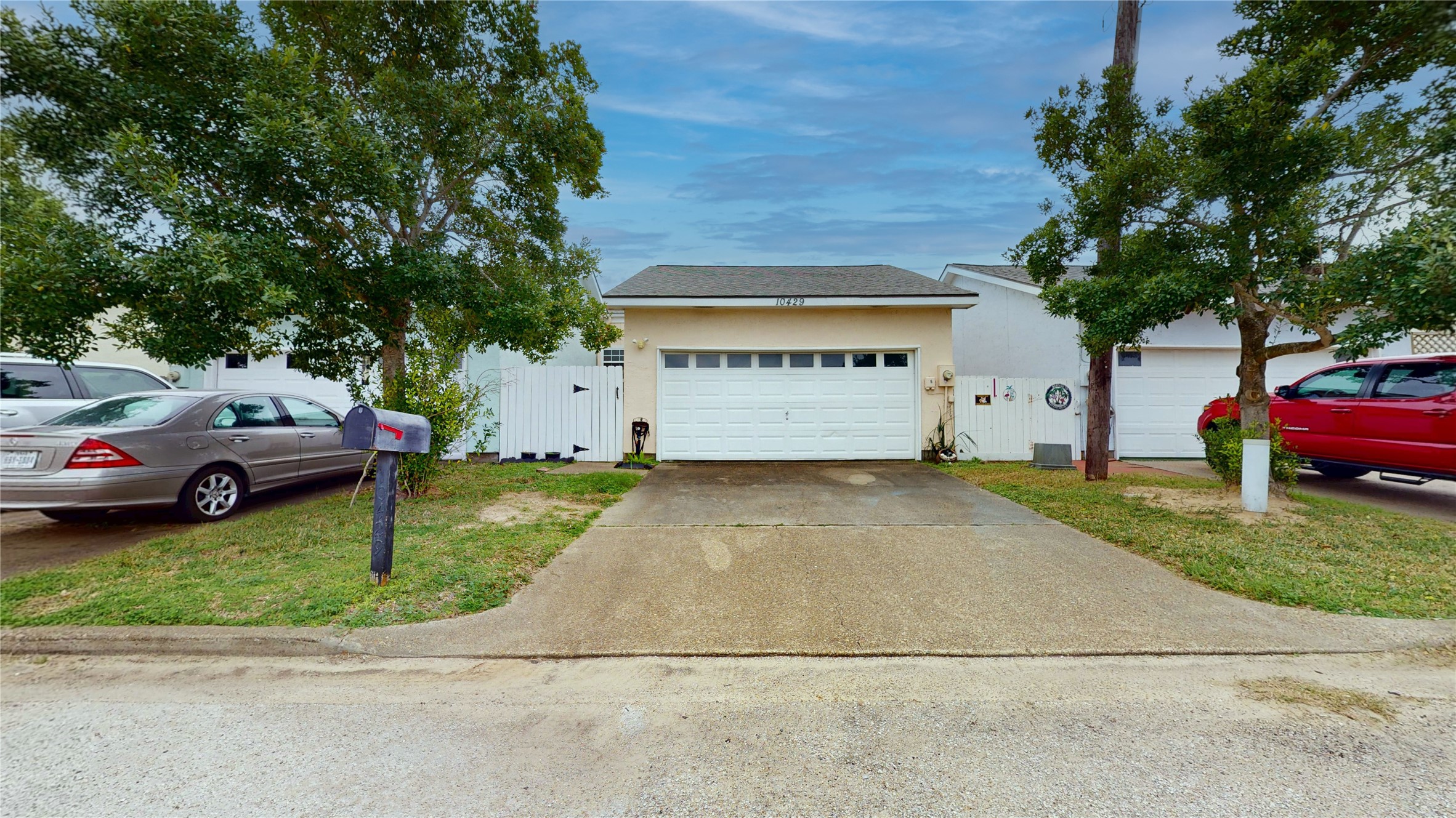 10429 Schaper Road Galveston, TX 77554 - Photo 30 of 31 plenty of parking with garage and driveway!