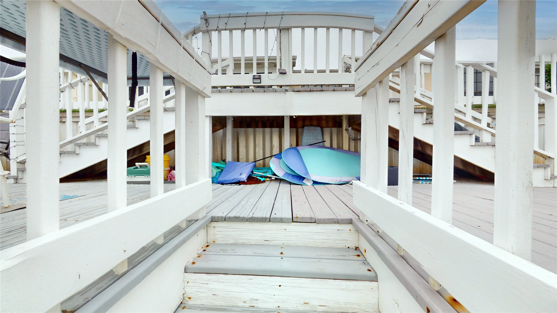 10429 Schaper Road Galveston, TX 77554 - Photo 10 of 31 Waterfront lifestyle!