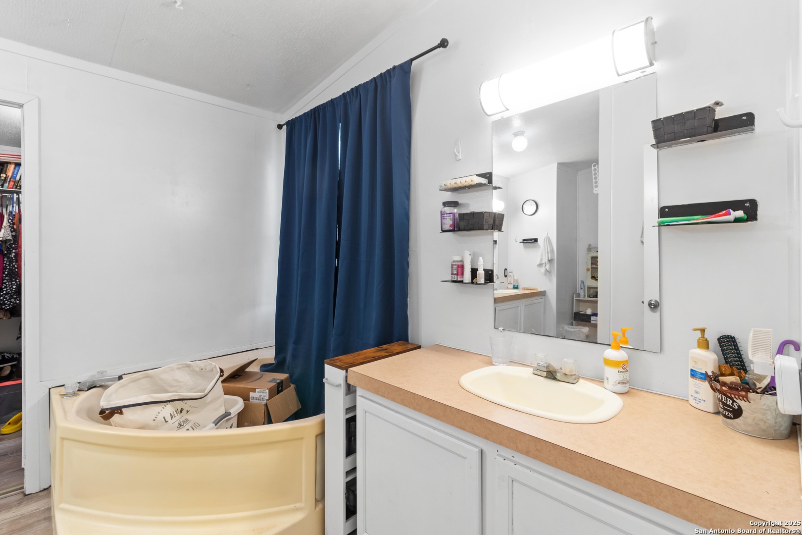 605 Seth Circle Bandera, TX 78003 - Photo 45 of 57