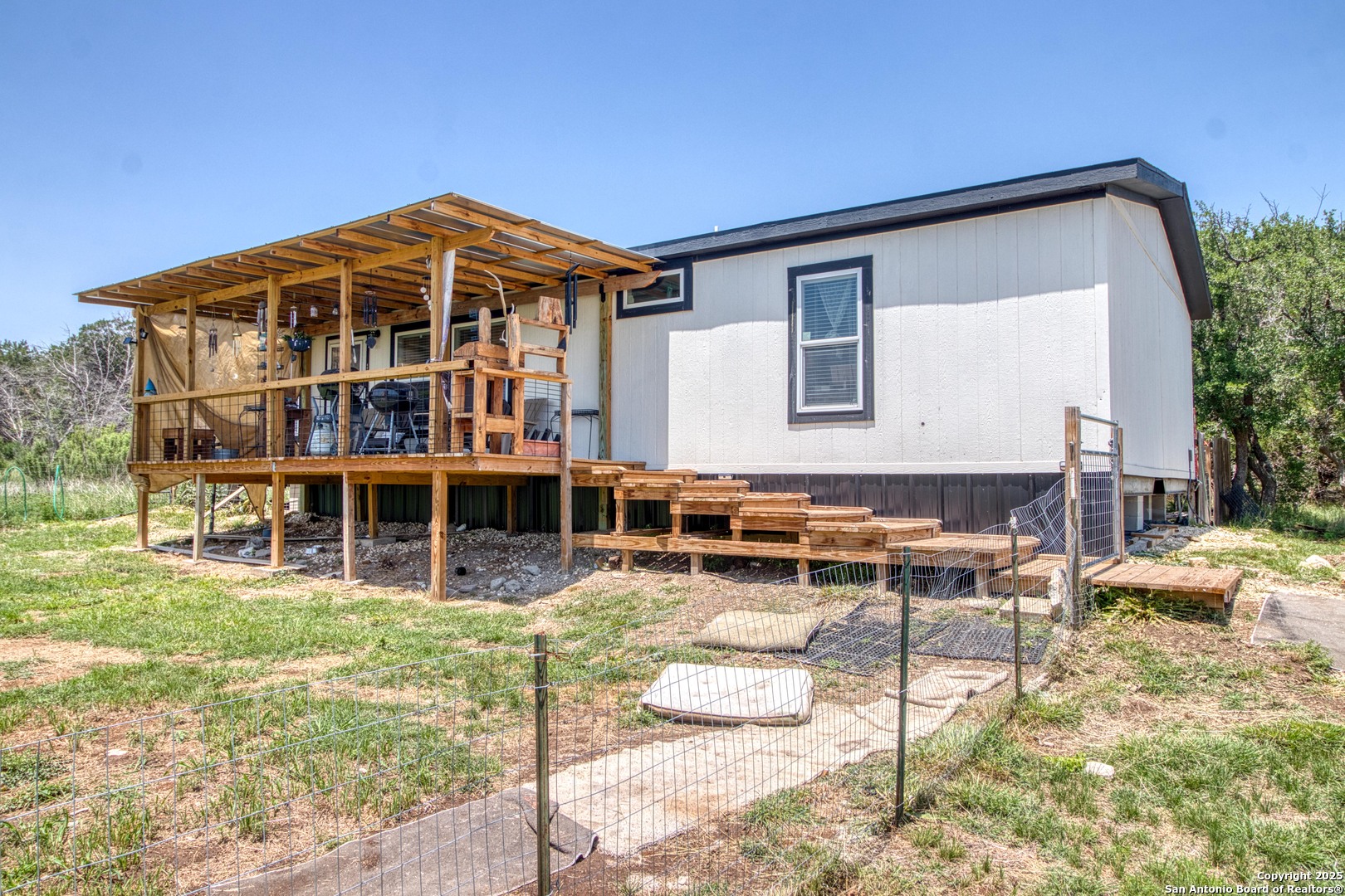 605 Seth Circle Bandera, TX 78003 - Photo 7 of 57