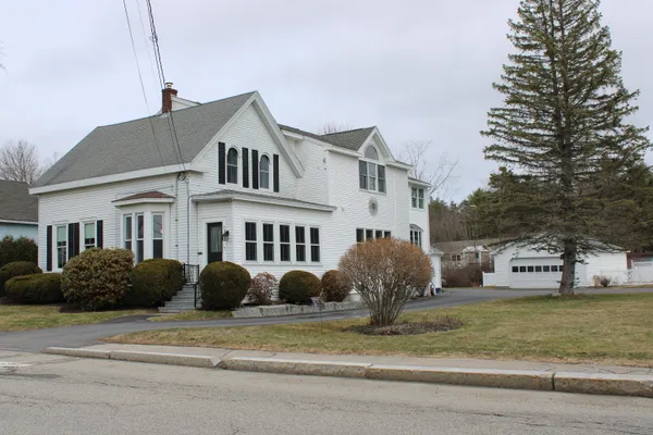 $839,900 | 77 Granite Street, Biddeford, ME 04005