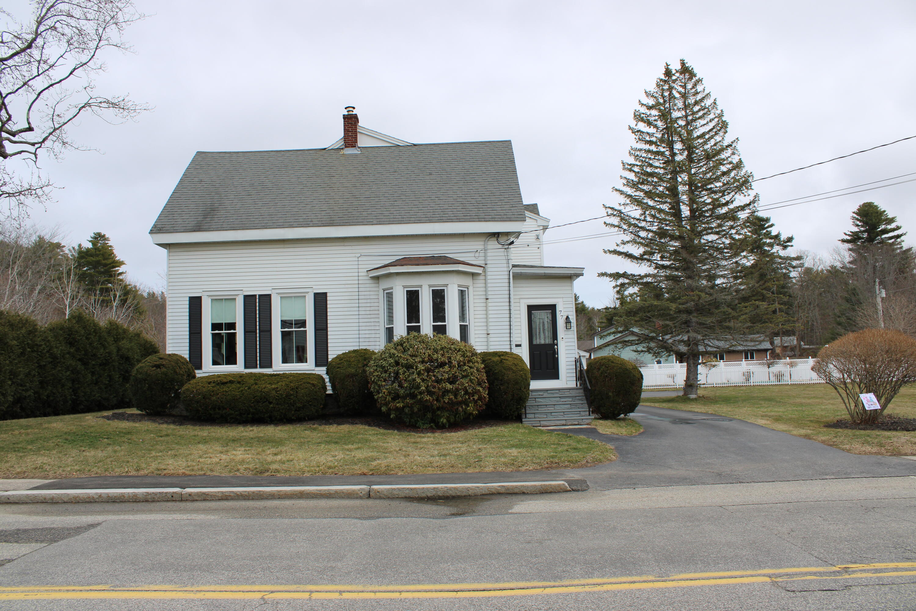 77 Granite Street Biddeford, ME 04005 - Photo 4 of 130 IMG_0130