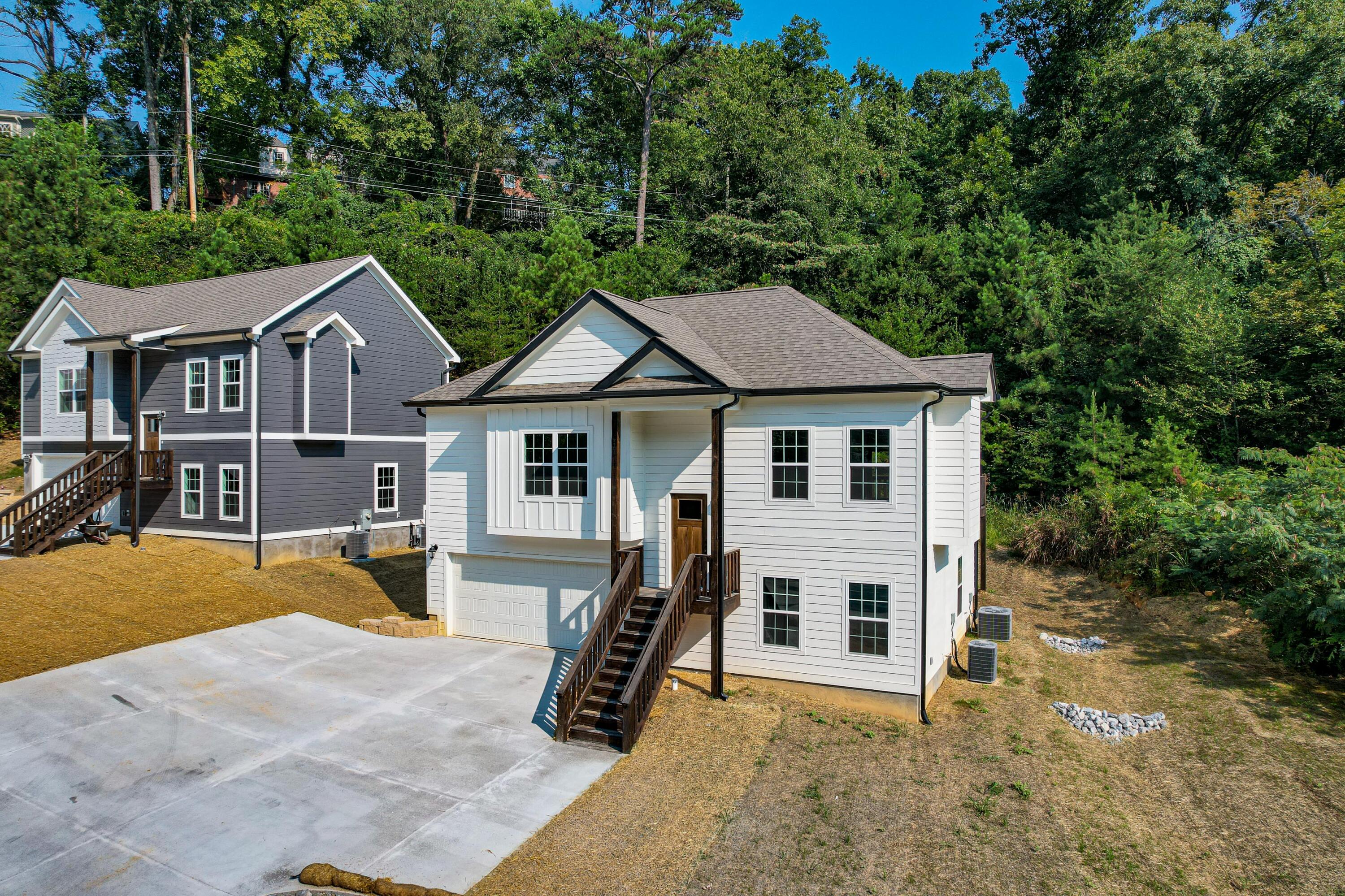 1095 Fernway Road Chattanooga, TN 37405 - Photo 2 of 27 1095 Fernway Rd exterior-2