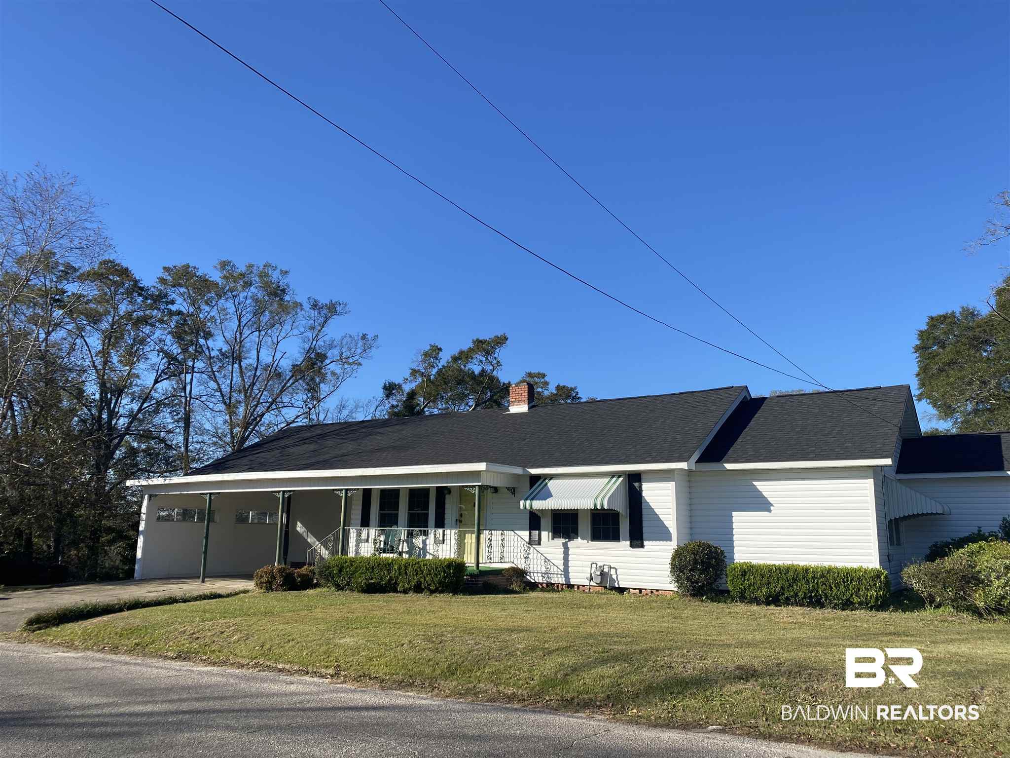 711 Dailey Street Brewton, AL 36426 - Photo 1 of 23